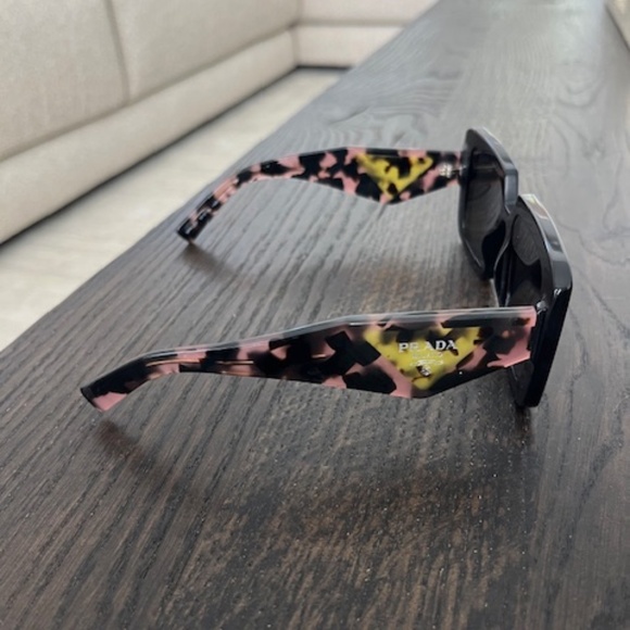 Prada PR 23YS Square Oversized Sunglasses Black Pink Yellow Tortoise w/ Box - Picture 5 of 11